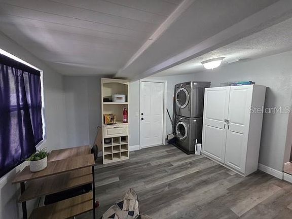 2nd image of 6802 N Blvd