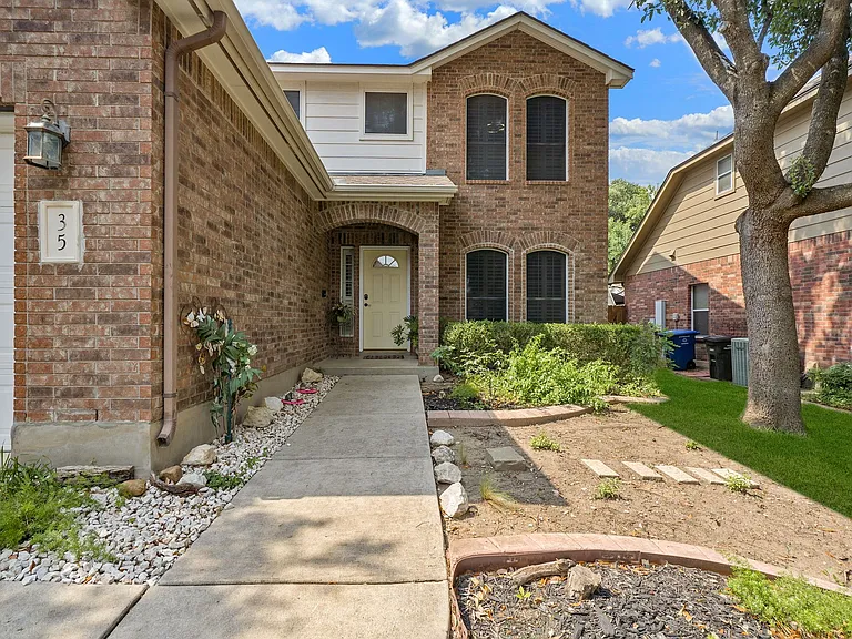 35 Atwell Park — Photo 4