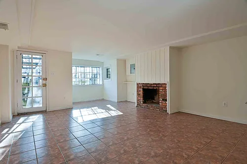 924 N Carolina Ave SE #BASEMENT Photo 1 924 N Carolina Ave SE #BASEMENT Photo 1
