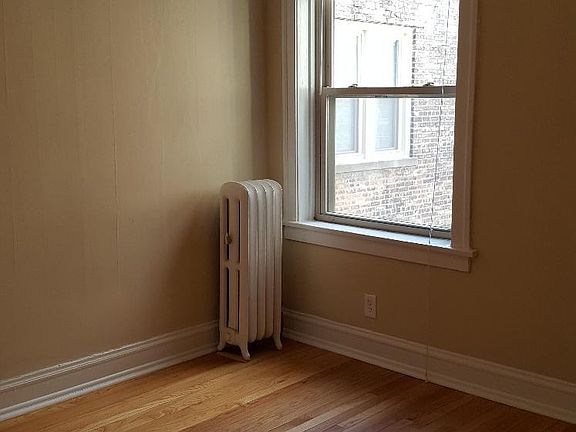 5th image of 907 S Humphrey Ave APT 3