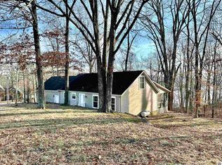 405 Raintree Dr, Eddyville, KY 42038