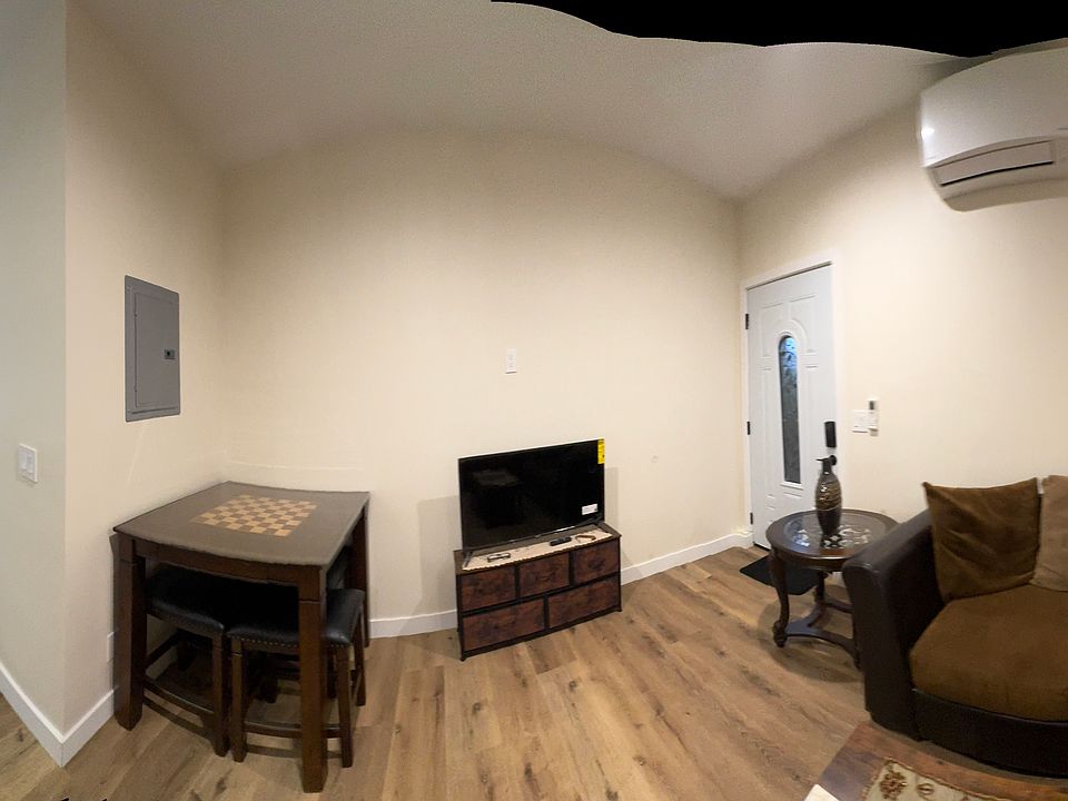 1st image of 4634 N Fircroft Ave