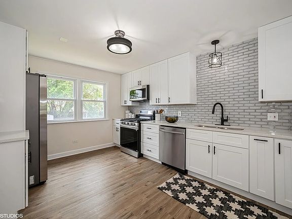 4th image of 3706 E 176th St