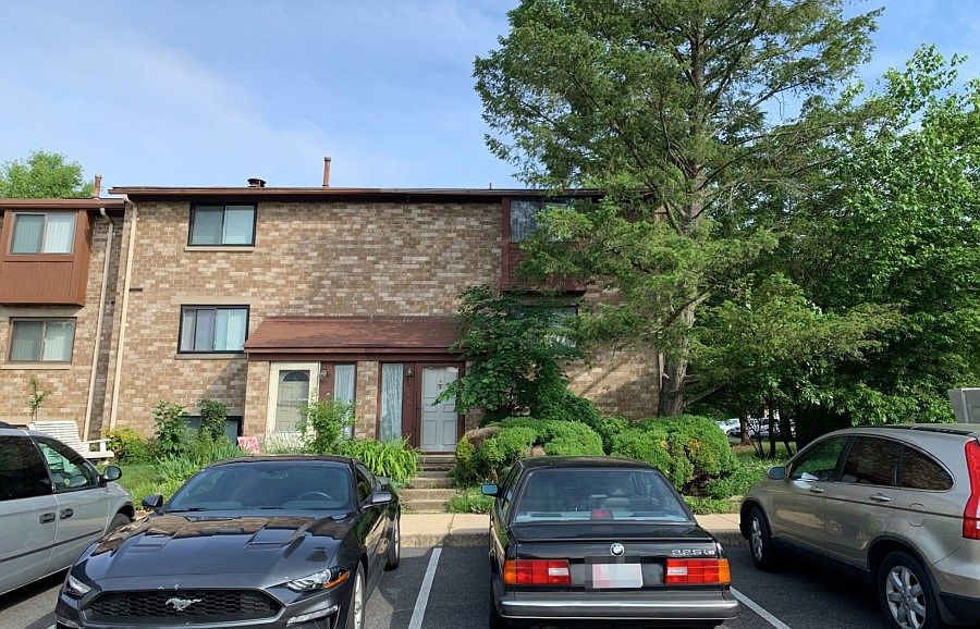 1st image of 6984 Knighthood Ln