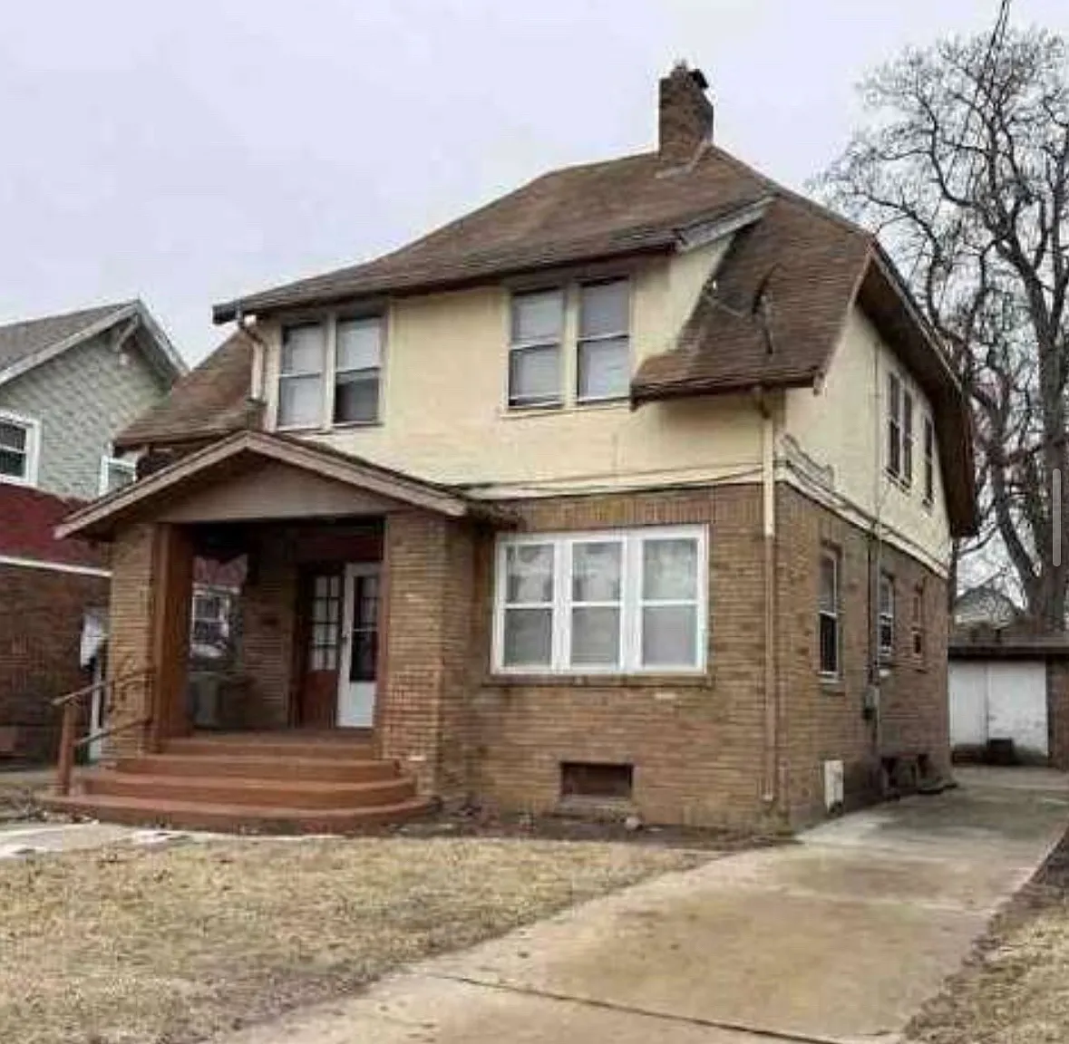 Grant Ave, Rockford — Photo 1