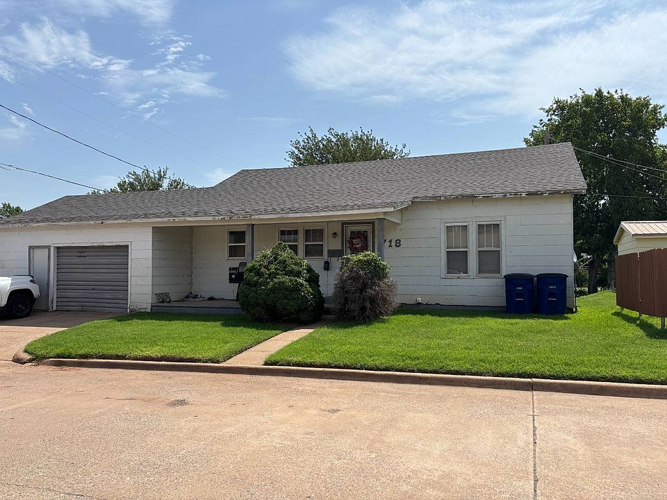1st image of 718 11th St