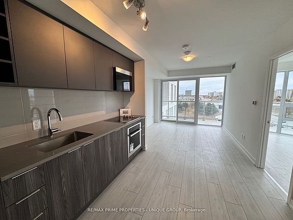 4th image of 2033 Kennedy Rd #701