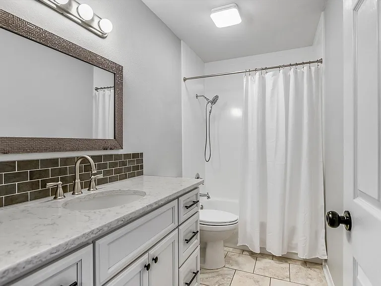 100 Lido Cir #G1 — Photo 11