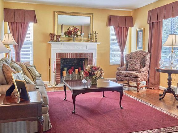 5th image of 6221 Kinsey Pl