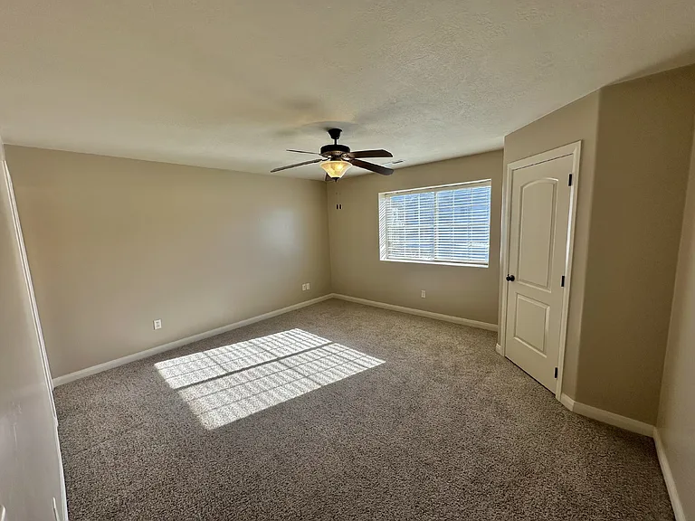 340 W 1425 N #103 — Photo 18