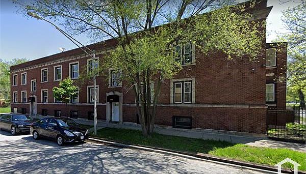 1st image of 1524 W Garfield Blvd #2