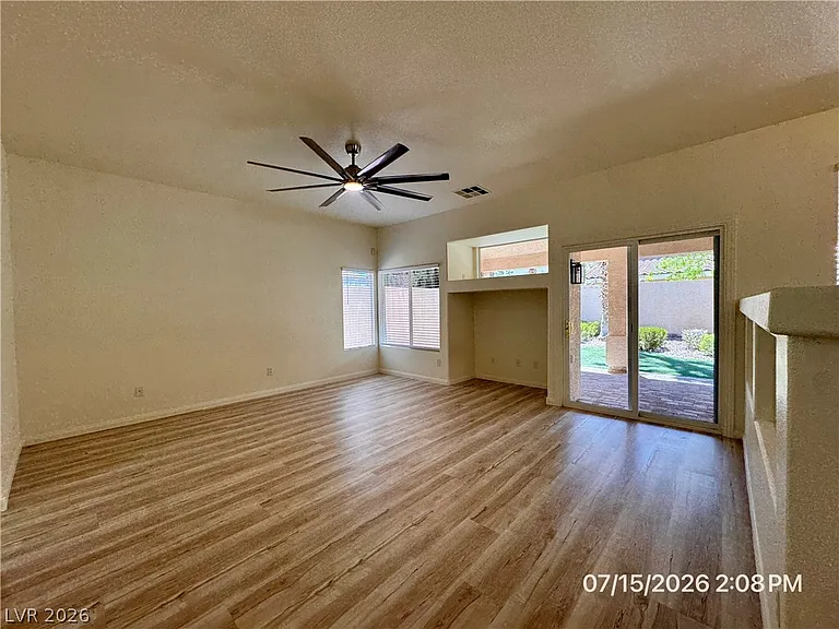 10921 Calcedonian St — Photo 13
