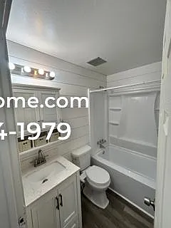 1208 W Harris Ave — Photo 3