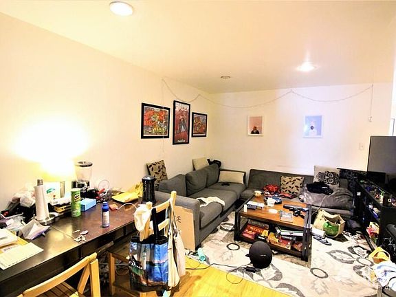 3rd image of 161 E 107th St #G