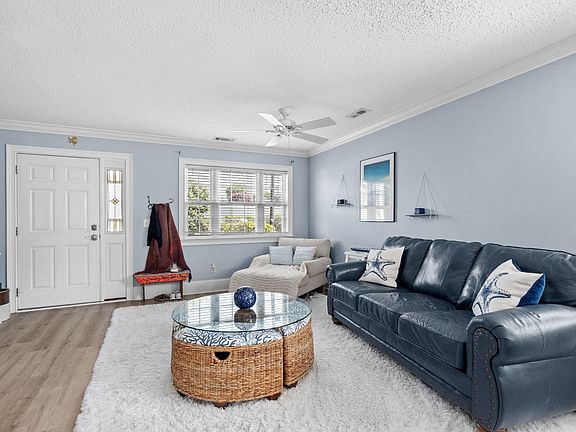 5th image of 618 3rd Ave. S #3A