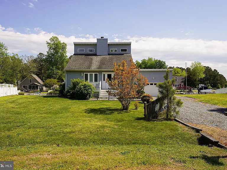 39028 Bayview W — Photo 76