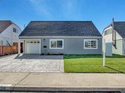 420 Glasgow Dr, Pacifica, CA, 94044