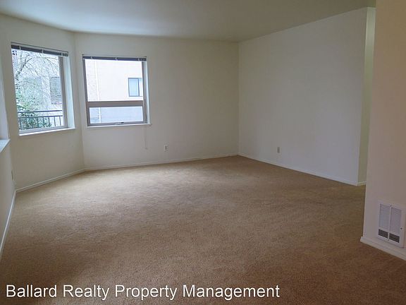3rd image of 8315 5th Ave NE APT 203
