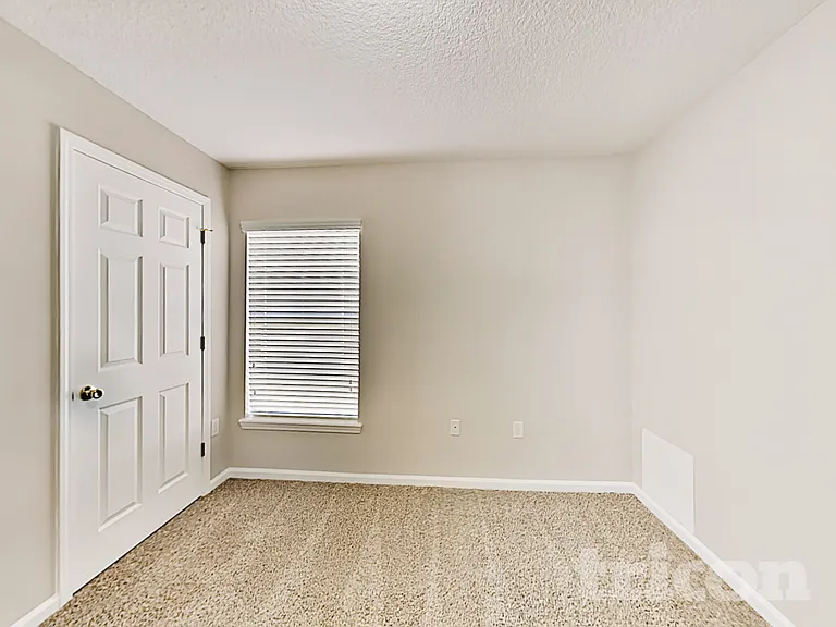 6300 Rolling Tree St — Photo 13