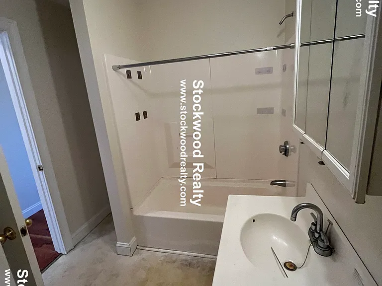 16 Gates St #2 — Photo 14