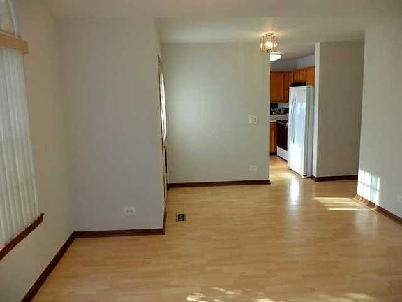5th image of 101 Brittany Dr Unit A