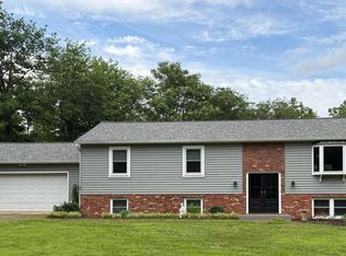 6318 Mayfield Ln, Warrenton, VA 20187