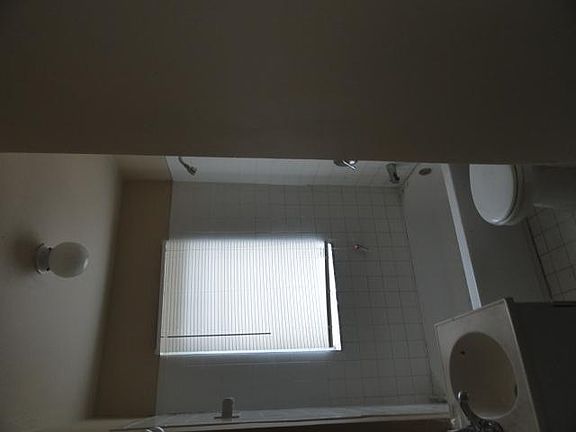 5th image of 4109 Spruce Ave