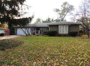 909 S Jefferson St, Batavia, IL 60510