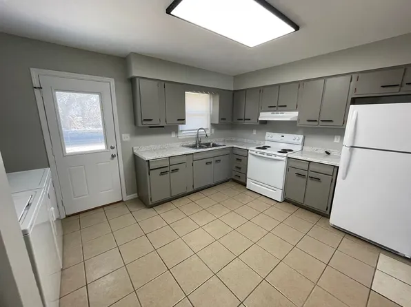 3351-3353 Woodmar Ct, West Lafayette, IN 47906