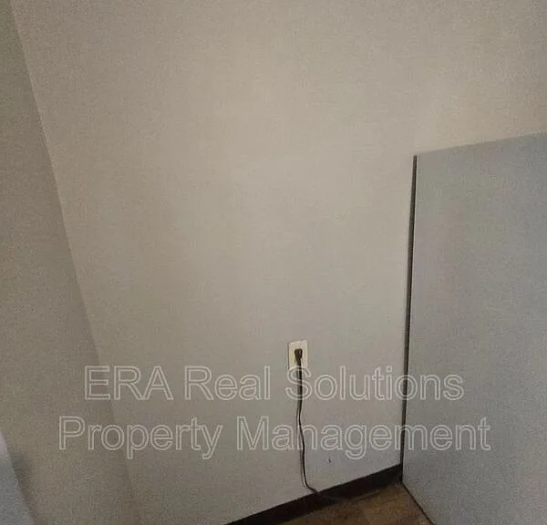 81 N Hampton Rd #A — Photo 11