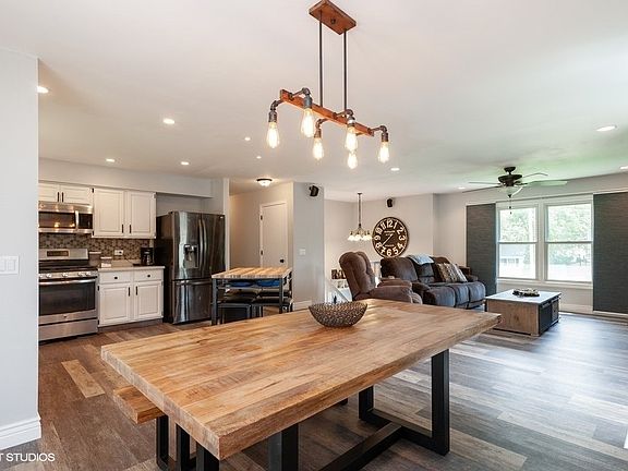 5th image of 1328 Aiken Ct