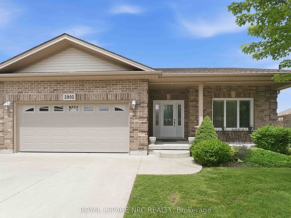 2nd image of 3905 Rainbow Ln
