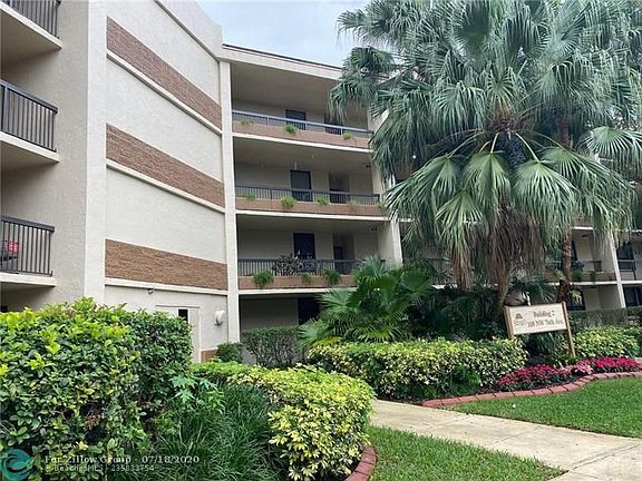 2nd image of 100 NW 76th Ave APT 307-2