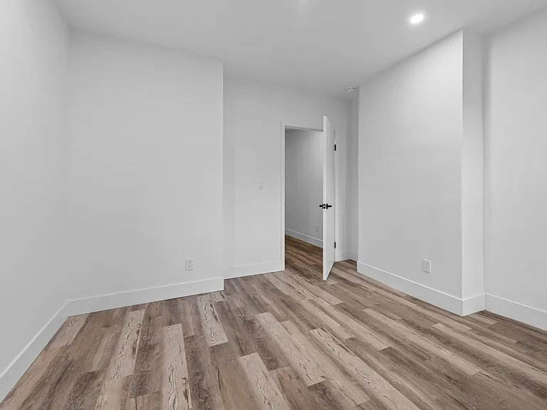 1571 3rd Ave #303 — Photo 9