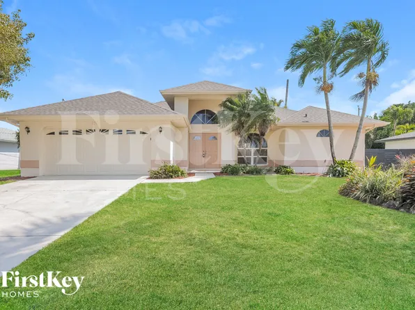 2301 SE 8th Pl, Cape Coral, FL 33990