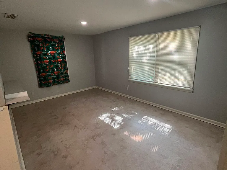 5305 Wood St — Photo 13