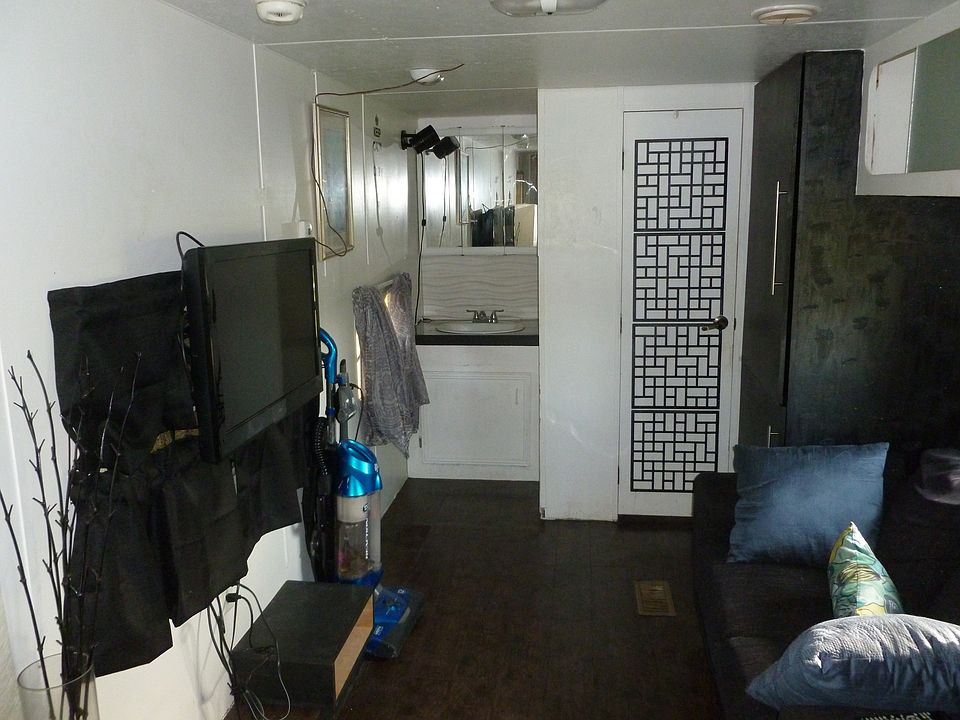 Living rm TV, Loveseat