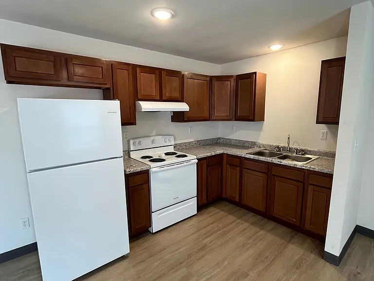 6104 Busiek Rd — Photo 14