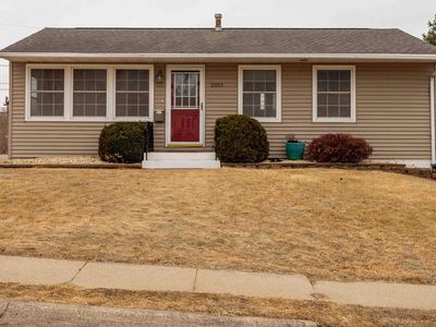 2353 Martin Dr, Dubuque, IA, 52001