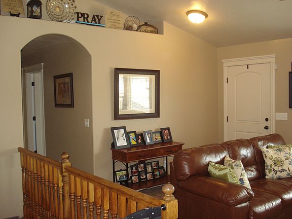 3rd image of 277 Pollard Ave