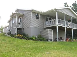 1281 Greenfield Dr, Willard, OH 44890