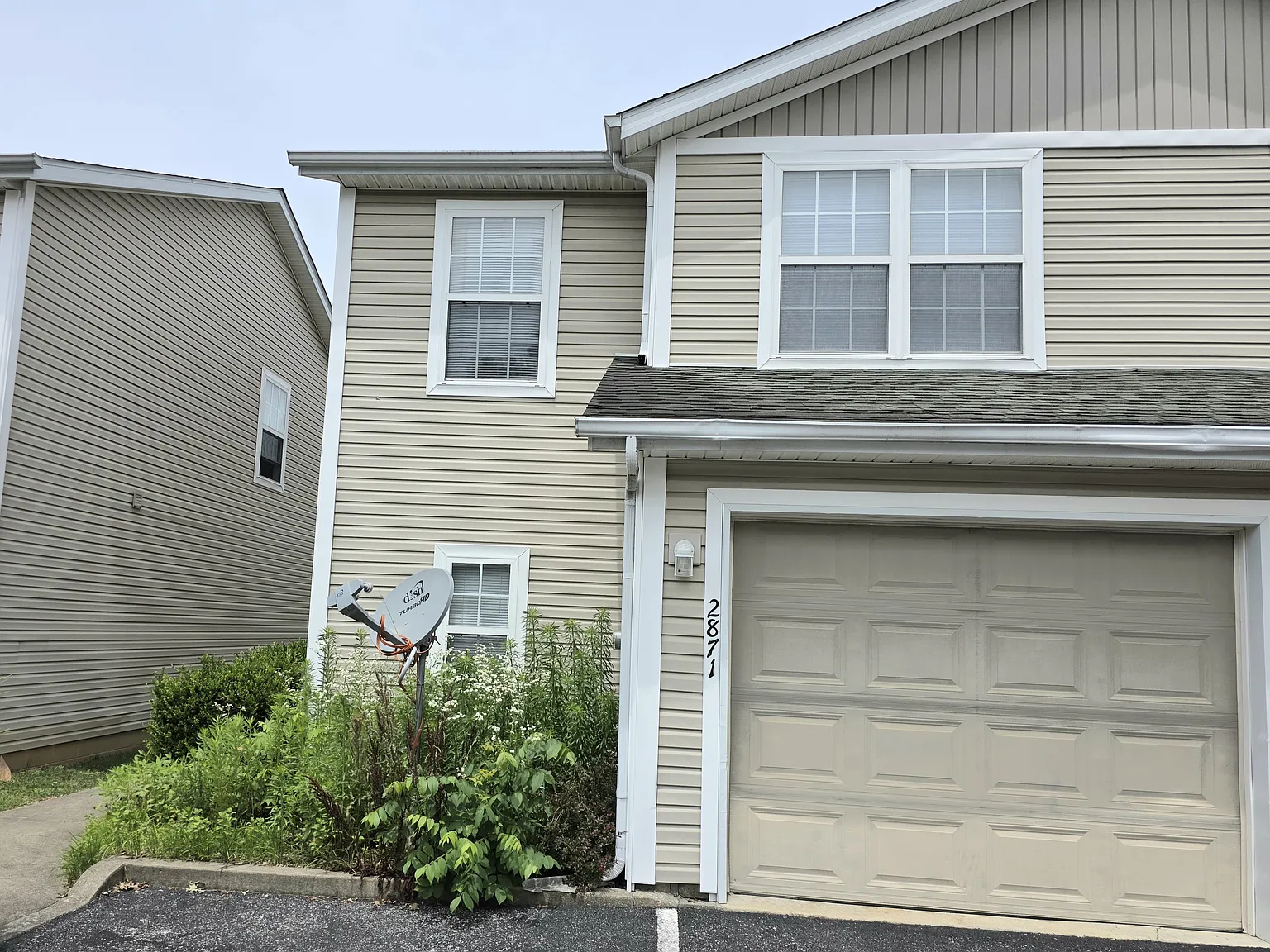 3 bed, 2.5 bath, 1251 sqft, $1,500 — Photo 4
