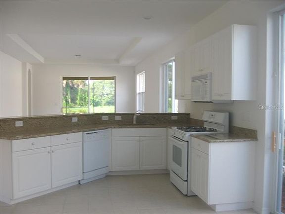 2nd image of 261 Mestre Pl