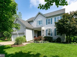 53 Hillside Ln, Mount Laurel, NJ 08054