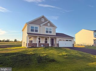 1527 Sherry Dr, Chambersburg, PA 17202