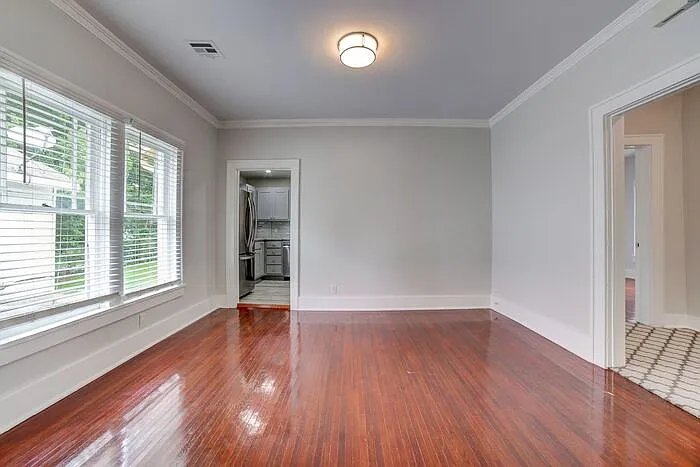 1155 N Main St — Photo 8