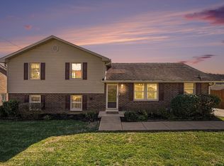 4313 Golden Hills Dr, Nashville, TN 37218