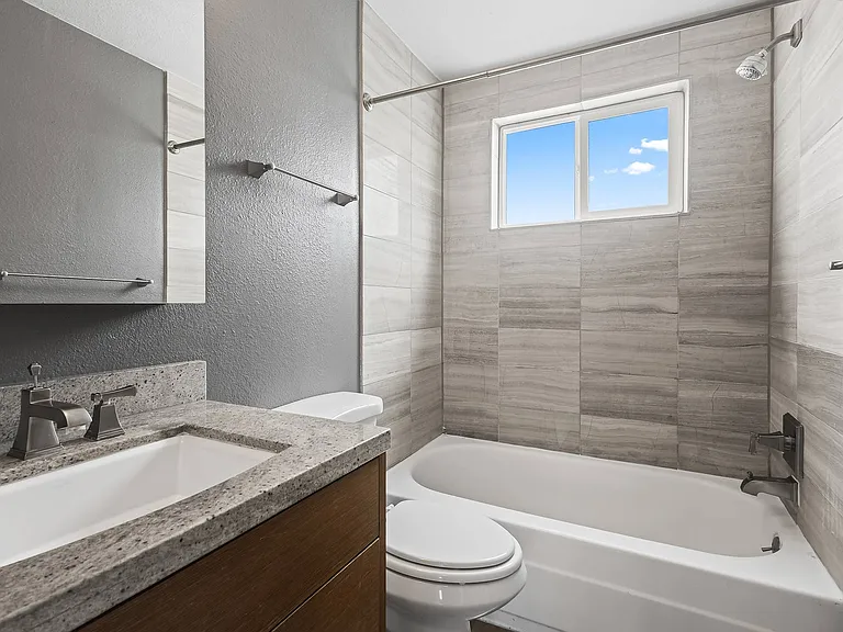 Pearl Apartments — Photo 33