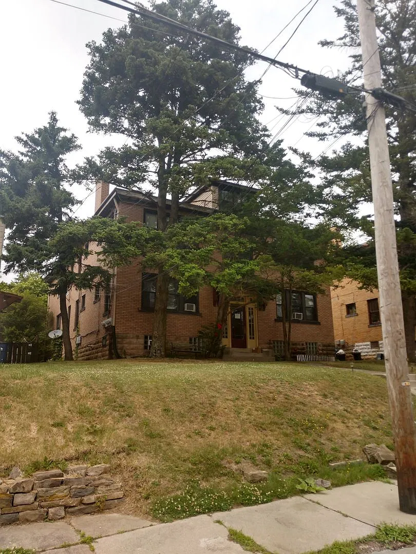 226 Sunnyland Avenue — Photo 3
