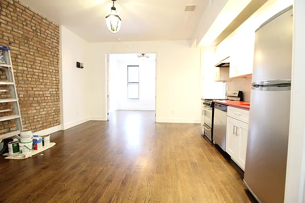 Rented by True Real Estate Group | media 6